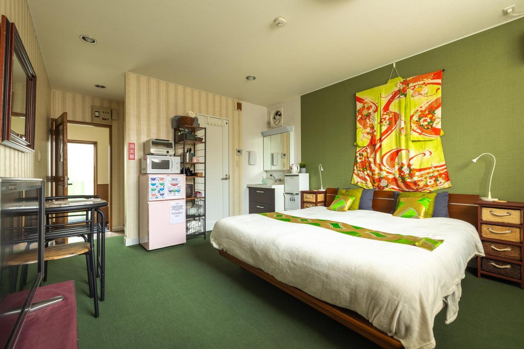 The Ivy Apartments, Location, Yoyogi!! Tōkyō
