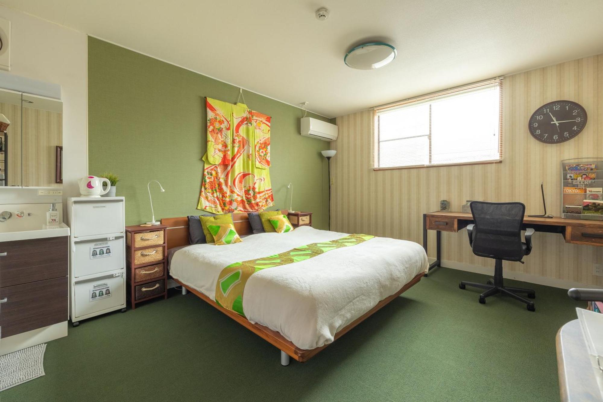 The Ivy Apartments, Location, Yoyogi!! * Tōkyō
